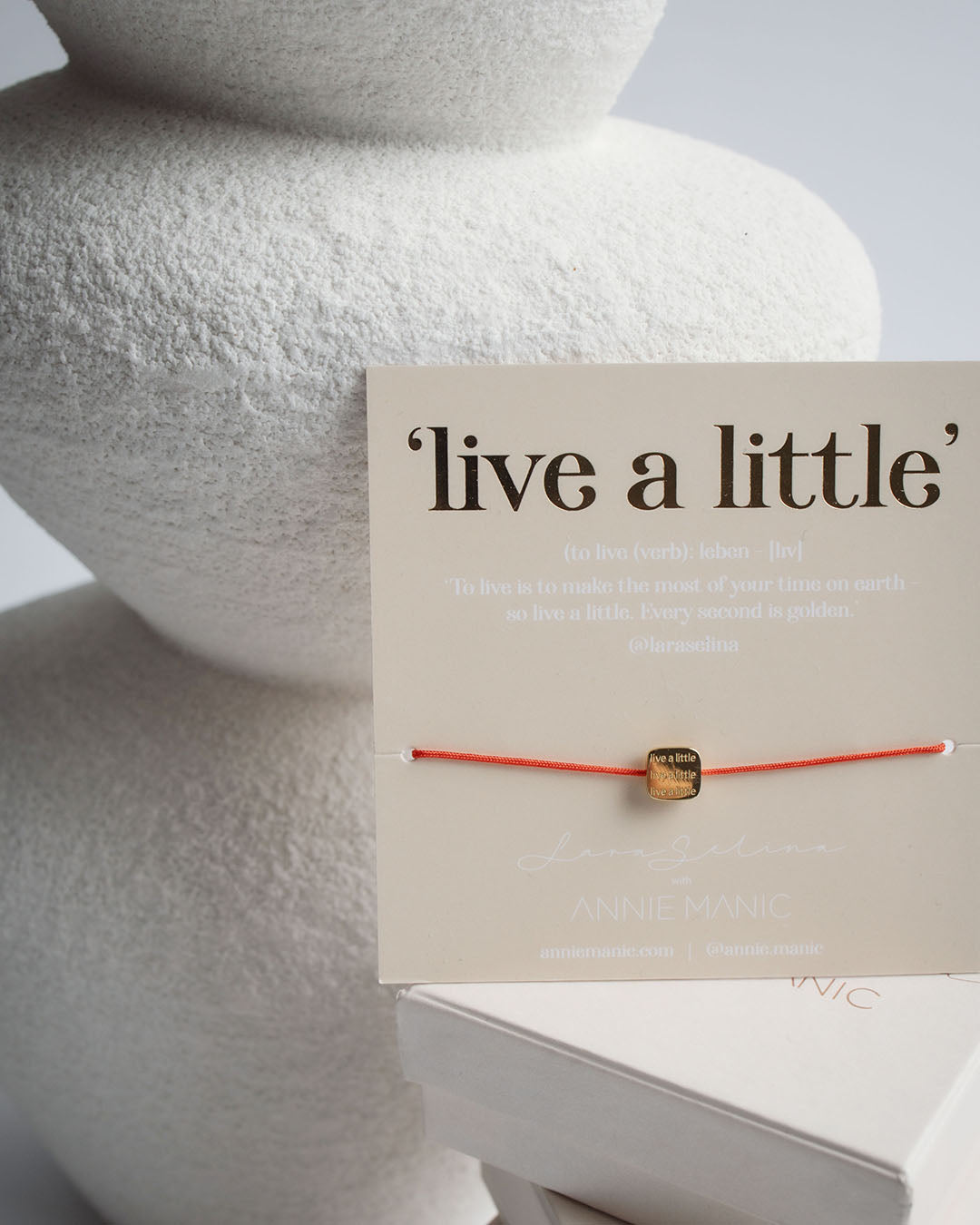 "live a little" Armband